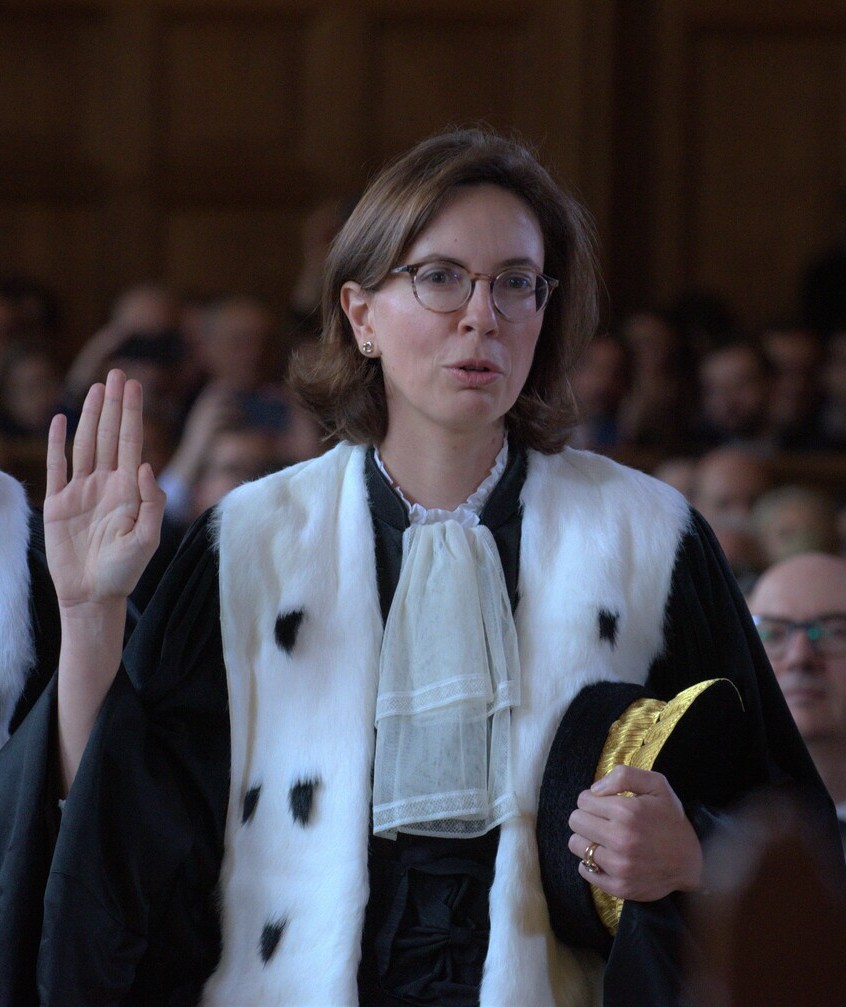 Prestation de serment de la Première présidente de la Cour des comptes de France